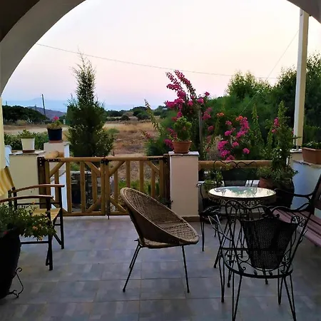 Naxos Seaside Retreat - Akti Bright Escape Apartament *
